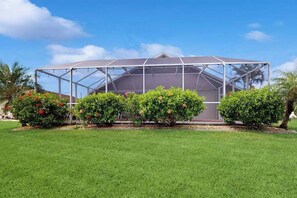 Exterior - Dog friendly home with heating optional pool, lanai, and washer & dryer (Rotonda West)