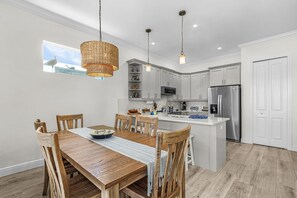 Dining - Dog-friendly, canal-front getaway with a dock, screened lanai, & washer/dryer (Saint James City)