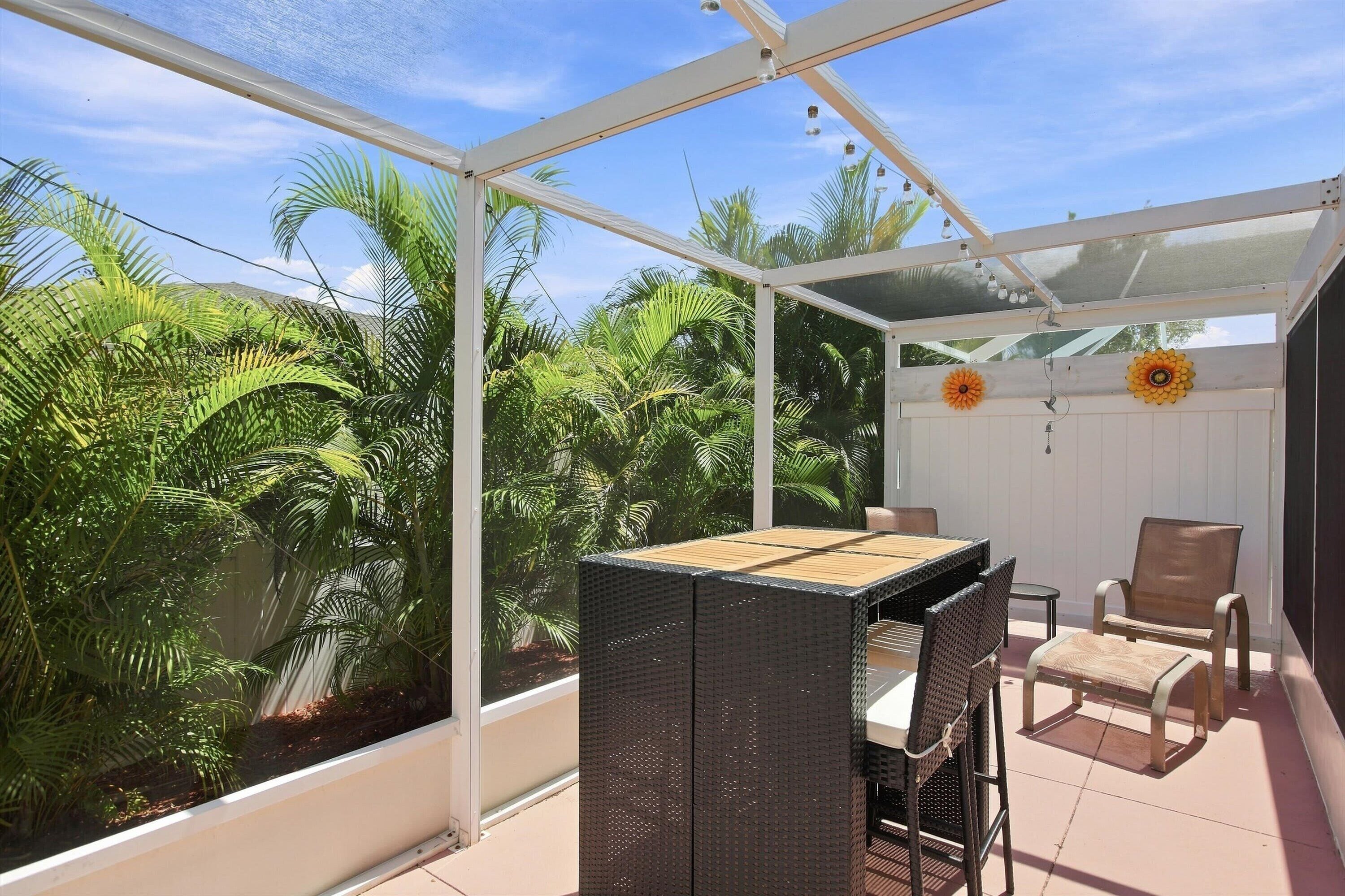 Screened Patio