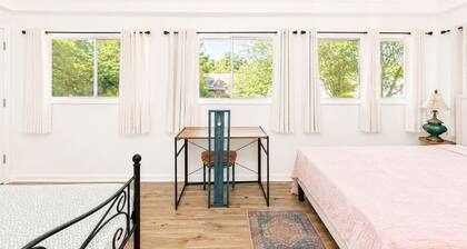 Casa Blanca|Near Ft Benning|Pet Friendly|King Bed