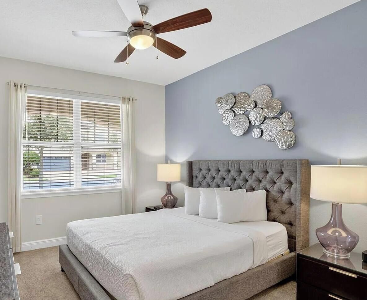 8 bedrooms, iron/ironing board, internet