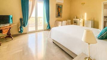1 chambre, bureau, Wi-Fi, draps fournis