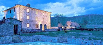 Maison de vacances privée avec bain à remous, WIFI, piscine privée, TV, vue panoramique