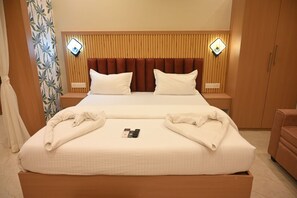 Deluxe Double Room, City View | Desk, free WiFi - DJ Palace Puri (Puri)