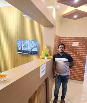 Lobby - DJ Palace Puri (Puri)