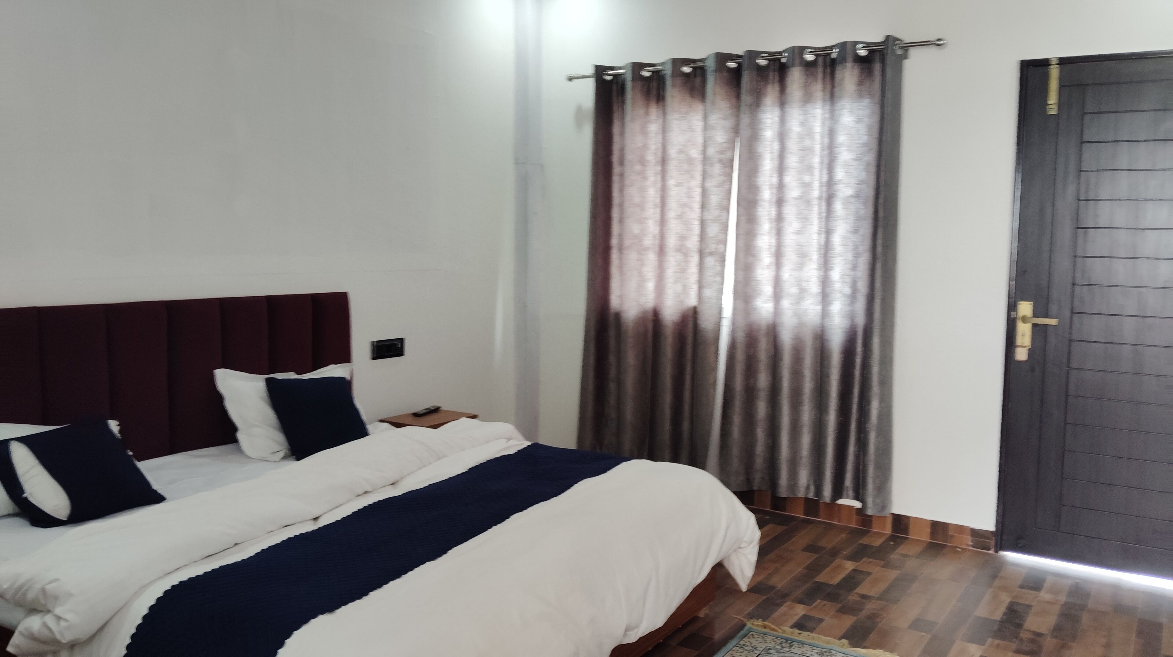 Deluxe Double Room, Balcony, Mountain View
