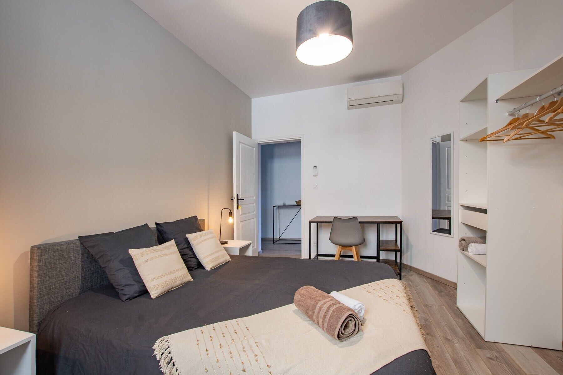 3 chambres, fer et planche à repasser, Wi-Fi