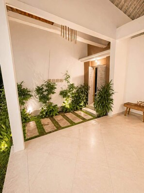 Terrace/patio - Stunning 3BR Villa in Kerobokan Bali (Badung)