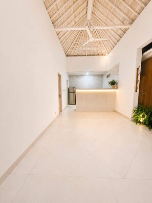 Interior - Cozy 3BR Villa in Kerobokan, Bali (Kerobokan Kelod)