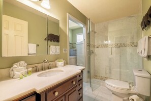 Hair dryer, towels - Charming 3BD w/ Hot Tub | Pool Access + Fireplace! (Gatlinburg)