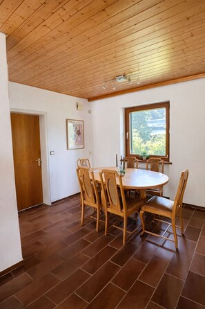 Dining - Vrbo Property (Jesberg)
