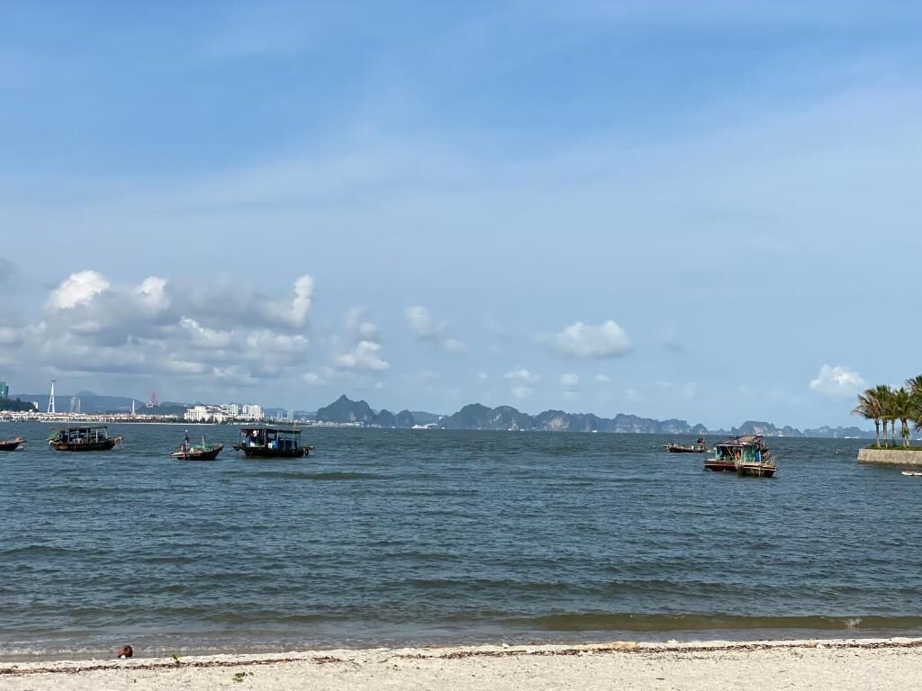 ชายหาด