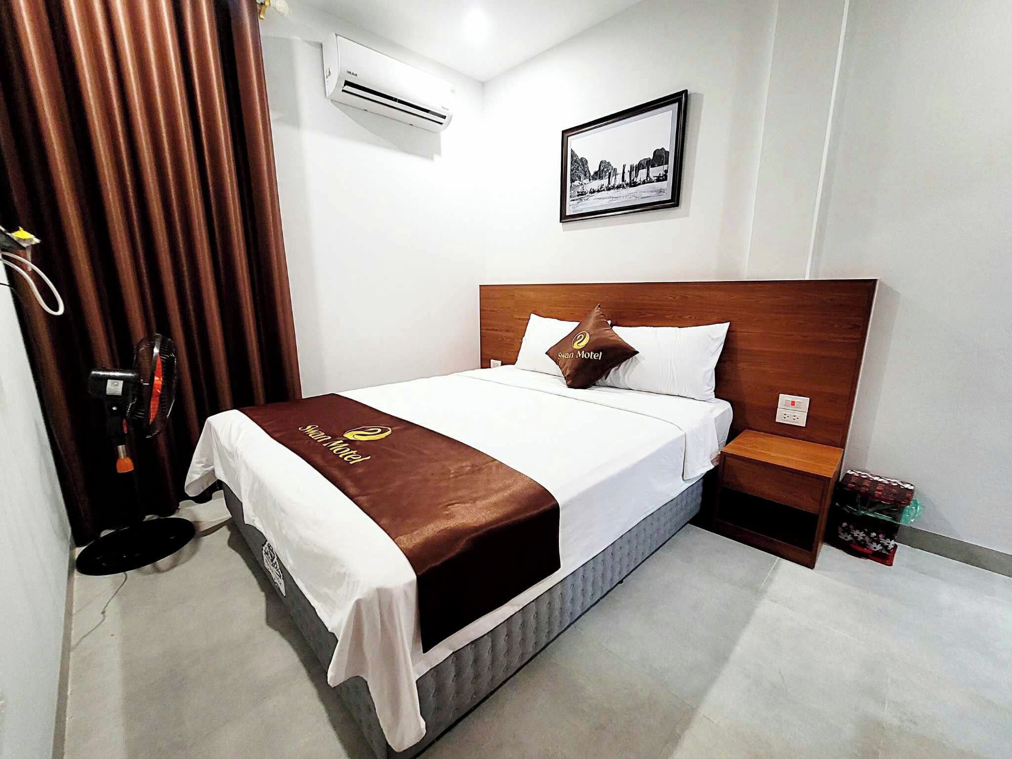 Standard Double Room | Desk, laptop workspace, blackout curtains, soundproofing