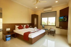 Kamar Double Deluks, pemandangan kota | Meja kerja dan Wi-Fi gratis