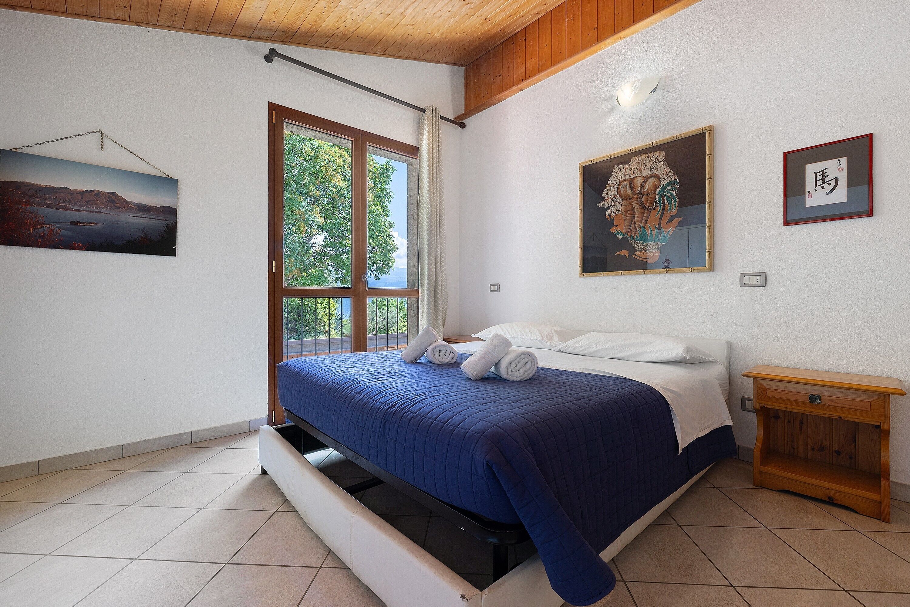 1 camera, Wi-Fi, lenzuola