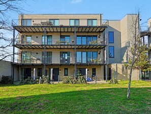 Exterior - Cosy apartment for 2 guests with WIFI, hot tub, pool, TV, balcony and pets allowed (Diepholz)