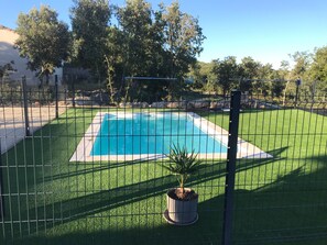Pool - Villa 'St Roman with Private Pool', Wi-Fi and Air Conditioning in Labastide-de-Virac (Labastide-de-Virac)