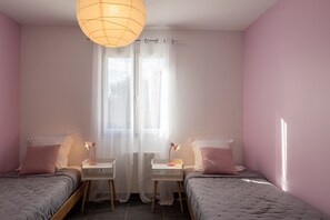 3 bedrooms, iron/ironing board, WiFi, bed sheets - Villa 'St Roman with Private Pool', Wi-Fi and Air Conditioning in Labastide-de-Virac (Labastide-de-Virac)