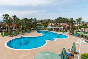 3 outdoor pools - KESKİN HOTEL (Ortaca)