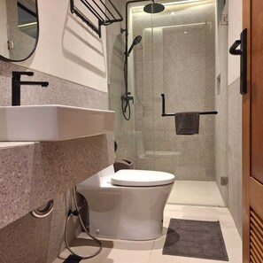Villa, 2 Bedrooms, Garden View | Bathroom | Shower, hair dryer, towels, shampoo - Via Adonia Mezzanine (Ungasan)