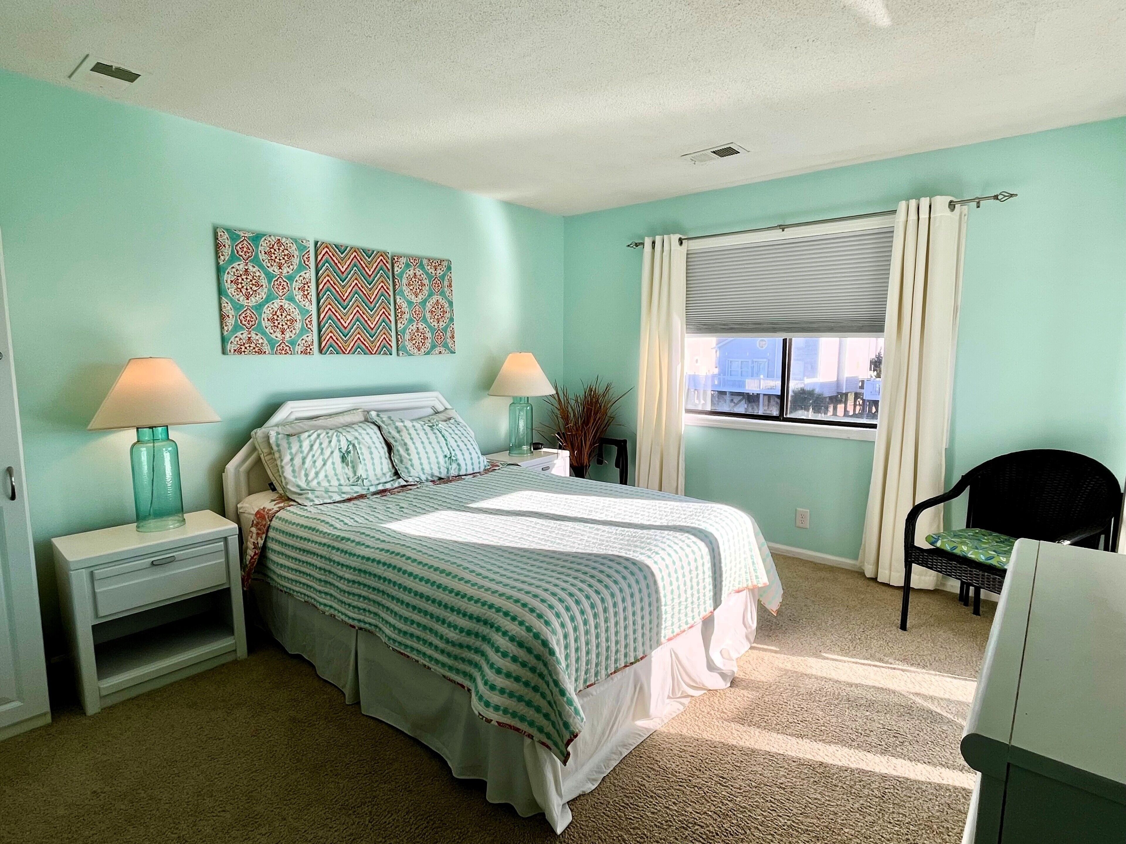 Beachside Condo / Linens Provided! By Williamson Realty - Ocean Isle Beach, NC