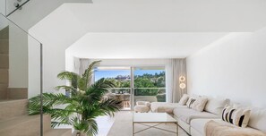 TV - The Don | Terrace - Views - Pool (La Cala de Mijas)