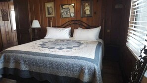 5 habitaciones, tabla de planchar con plancha, wifi y ropa de cama
