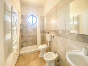 Room, Balcony, City View | Bathroom - Blue Room - Camera con Bagno Privato (Bitonto)