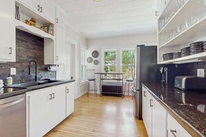 Fridge, microwave, oven, stovetop - Charming historical home with gated entrance & gas grill - walk around downtown (Saugatuck)