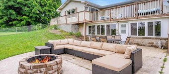 Fontano Casa | House in Coloma near Michigan's Great Lakes