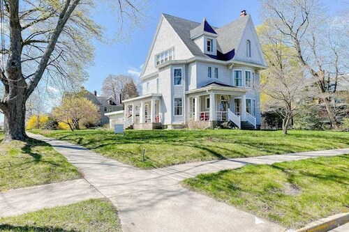 Historical dog-friendly home with fenced yard, grill, Ping-Pong, fireplace, & AC