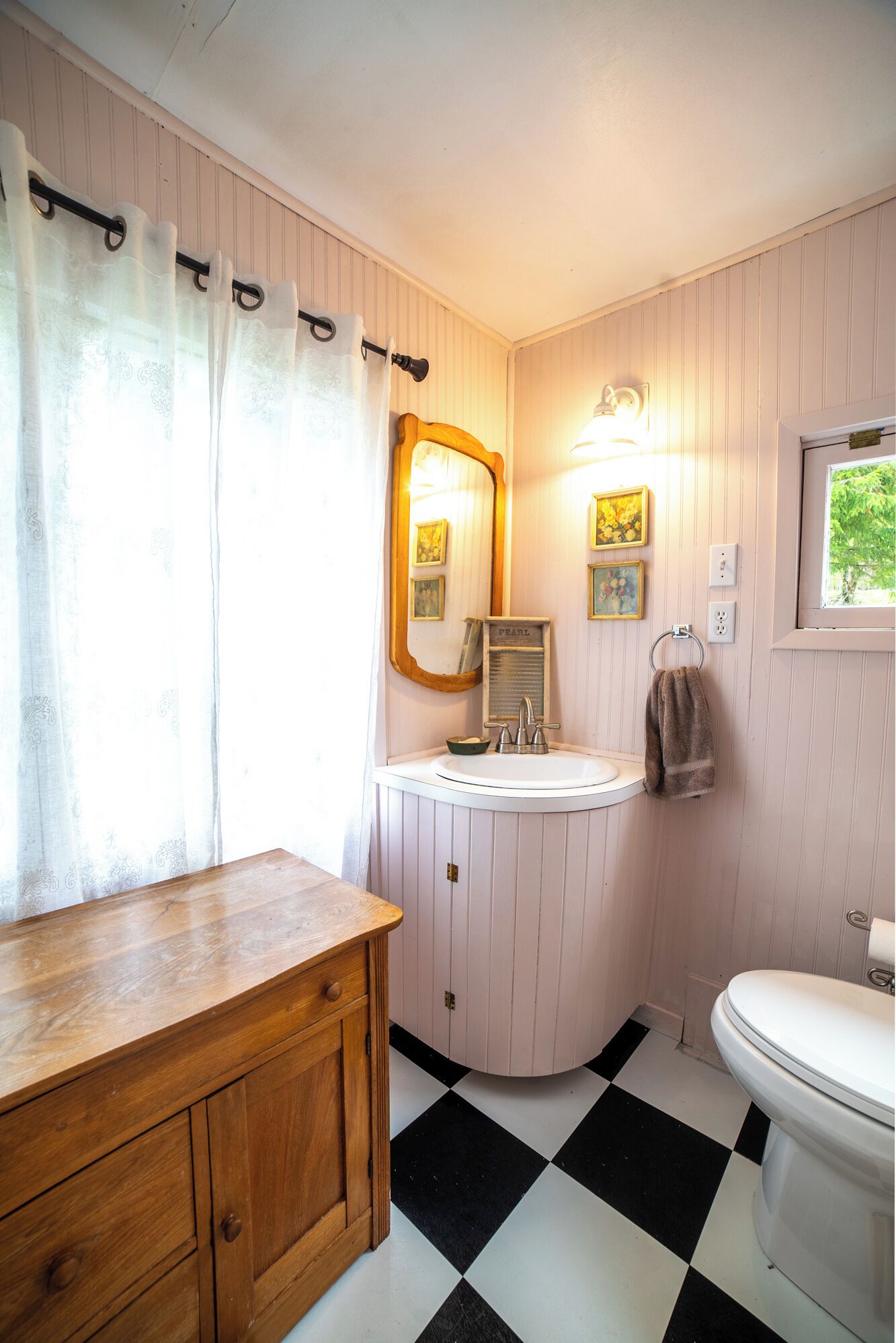 Hair dryer, towels, toilet paper