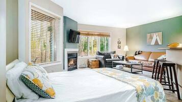 1 bedroom, iron/ironing board, WiFi, bed sheets