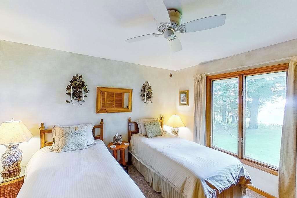 3 bedrooms, iron/ironing board, travel cot, WiFi