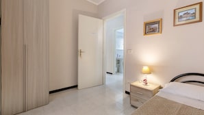 Room - Apartment "Rina Centro Sicilia" (Pietraperzia)