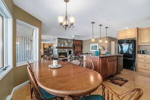 Dining - Lakefront condo with deck, gorgeous view, fireplace, & W/D (Glen Arbor)