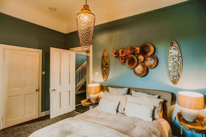 Linnette - Three Bedroom Villa, Sleeps 6