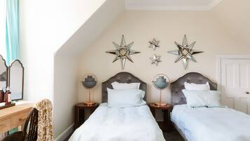 3 bedrooms, iron/ironing board, Internet, bed sheets