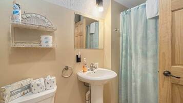 Shower, towels