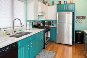 Fridge, microwave, oven, stovetop - Dreamy escape on the water of Crystal Lake w/ spacious deck & private dock (Beulah)