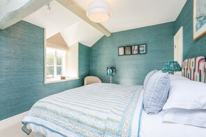 6 Schlafzimmer, Bügeleisen/Bügelbrett, Internetzugang, Bettwäsche