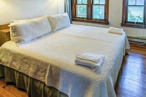 5 quartos, ferros/tábuas de passar roupa, Wi-Fi, roupa de cama
