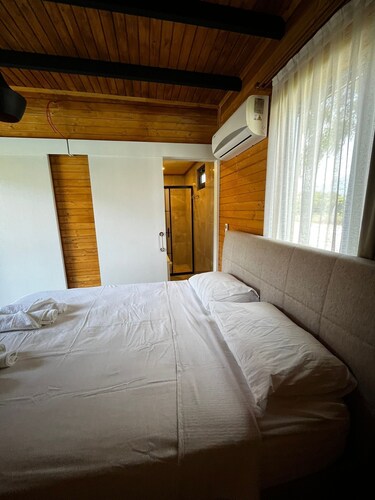 3-bedroom bungalow in perfect Antalya with cool AC breeze