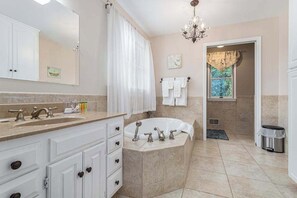 Shower, hair dryer, towels - Serene lakefront retreat with an expansive deck, dock access, game room, & AC (Berrien Springs)