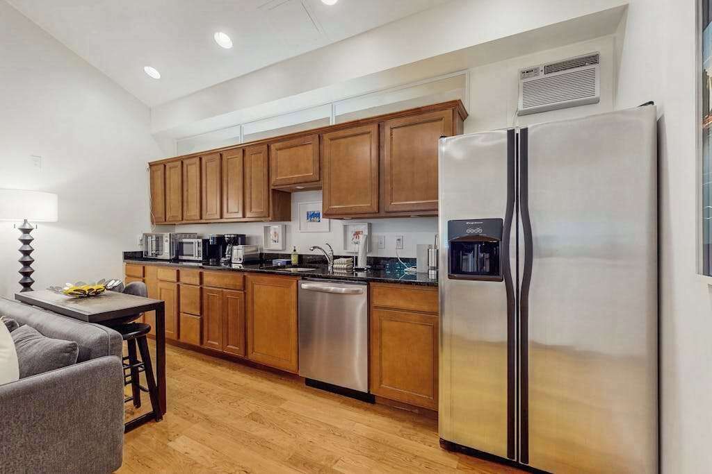 Fridge, microwave, dishwasher, coffee/tea maker