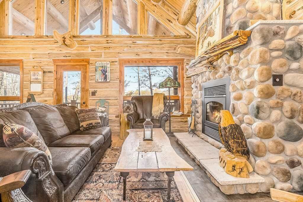 TV, fireplace, DVD player, offices
