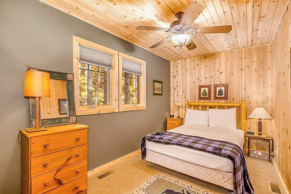 5 bedrooms, WiFi, bed sheets