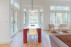Interior - Spacious remodeled home near the lake with a washer/dryer, central AC (Glen Arbor)