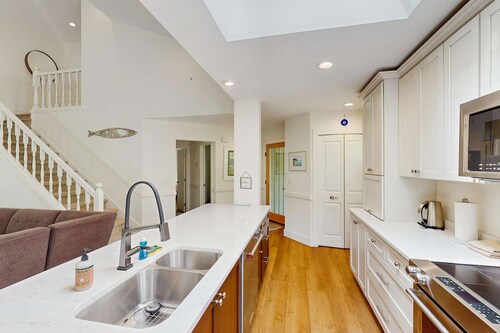 Spacious remodeled home near the lake with a washer/dryer, central AC