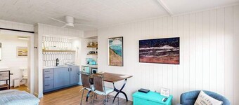 Inviting studio on The Crystal River/Lake Michigan with kitchenette, AC & WiFi